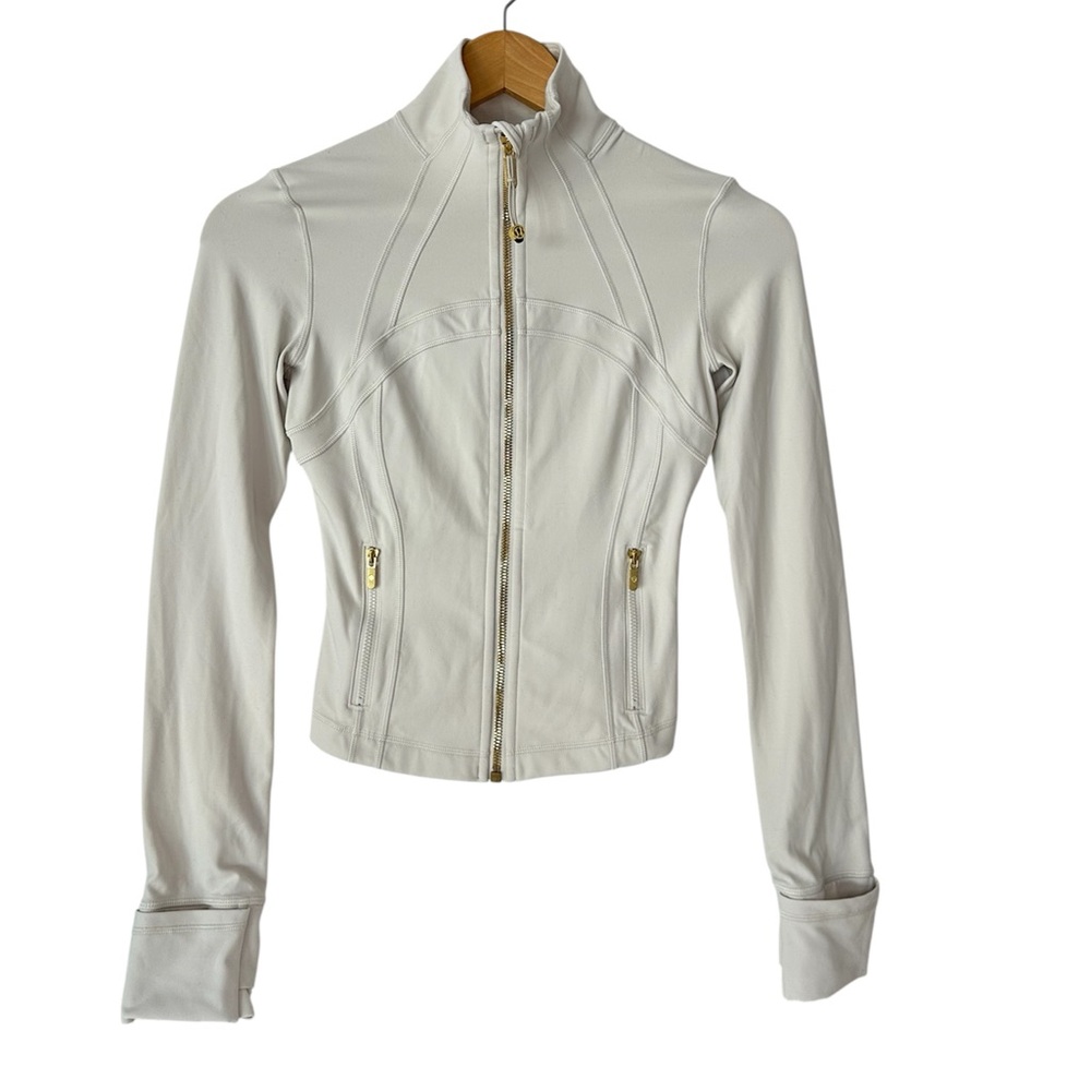 Lululemon Define Jacket Fitted Cropped Zip Up Nulu Ivory & Gold Women’s Size 2